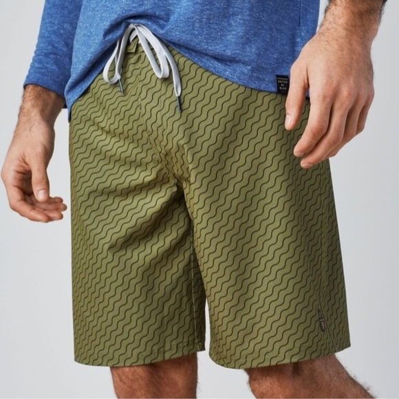 United By Blue Men’s Size 36 Quick Dry Sustainable Swim Shorts Trunks Boardshort - Picture 1 of 9